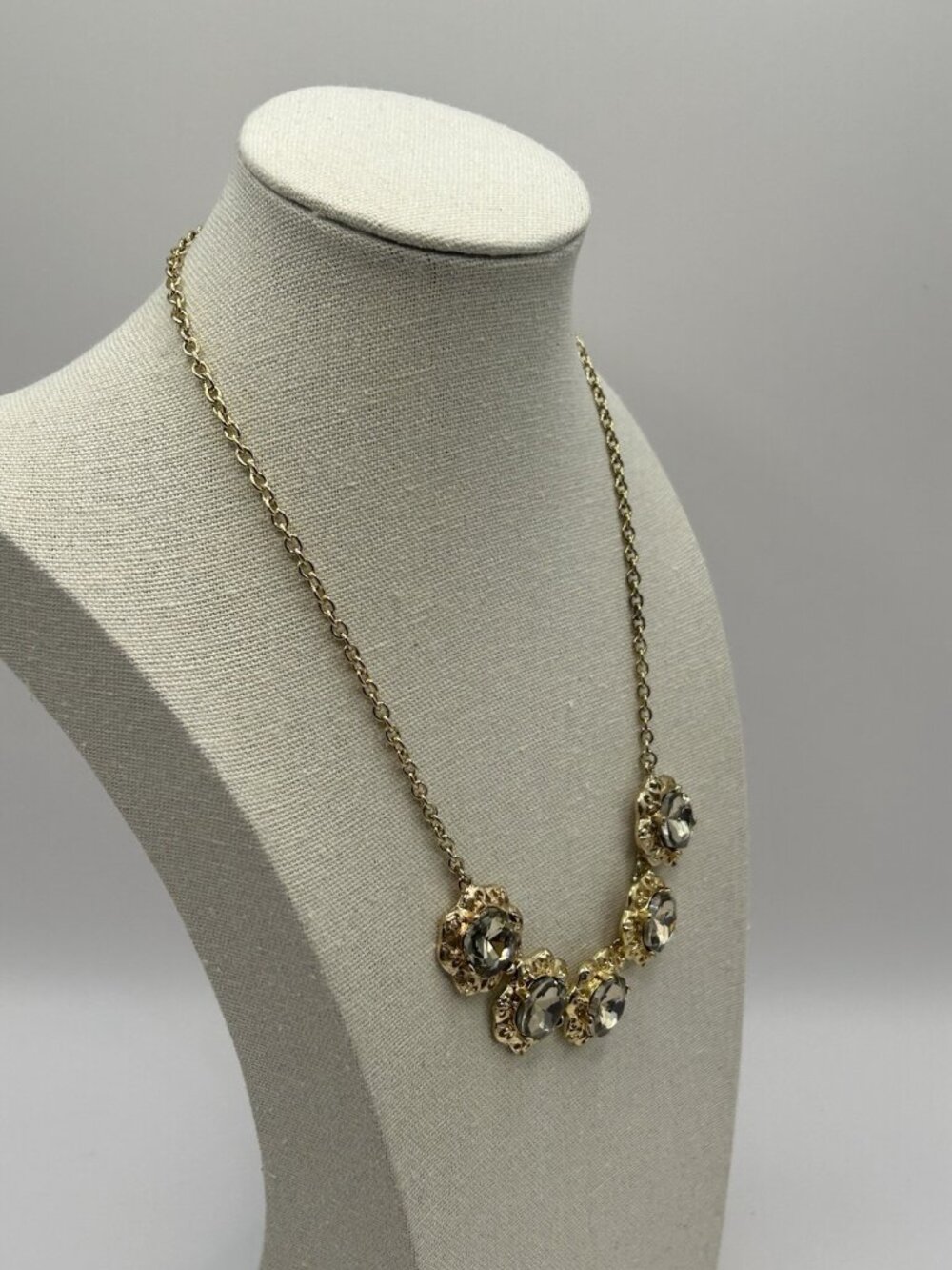 Marlyn Schiff Gold Tone Necklace Rhinestones Statement Jewelry Christmas Holiday - Picture 8 of 11